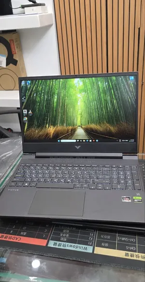 New Laptop HP Victus 15 8GB AMD Ryzen 5 SSD 512GB