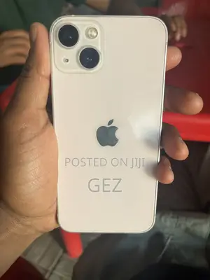 Apple iPhone 13 128 GB White