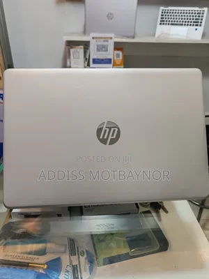 New Laptop HP Pavilion 15 8GB Intel Core i5 SSD 256GB