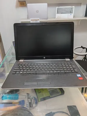 New Laptop HP Pavilion 15 8GB Intel Core i5 SSD 256GB