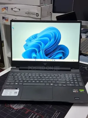 New Laptop HP Victus 15 16GB AMD Ryzen 7 SSD 512GB