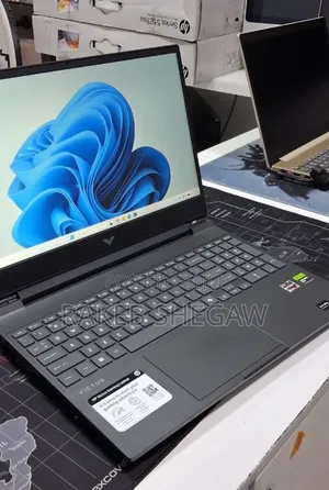 New Laptop HP Victus 15 16GB AMD Ryzen 7 SSD 512GB