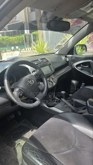 Toyota RAV4 2012 Black