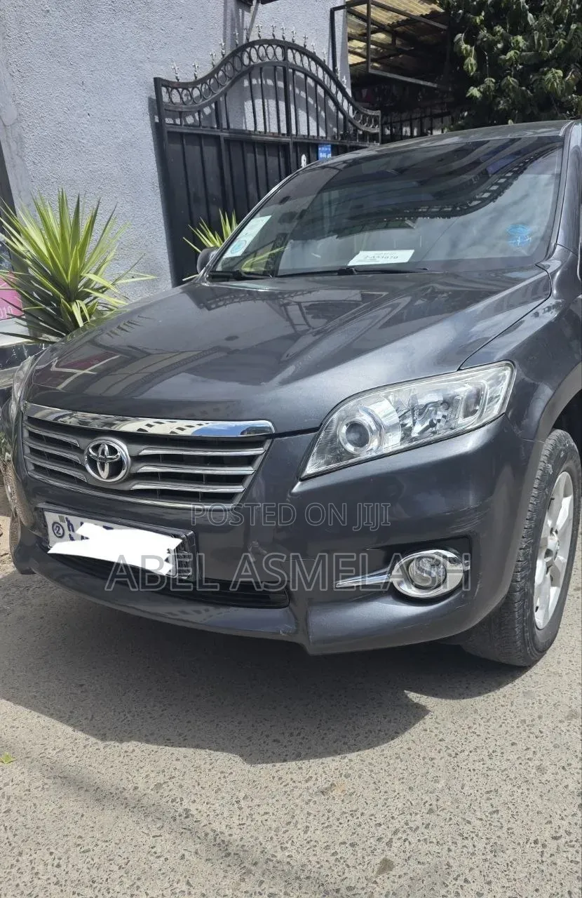 Toyota RAV4 2012 Black