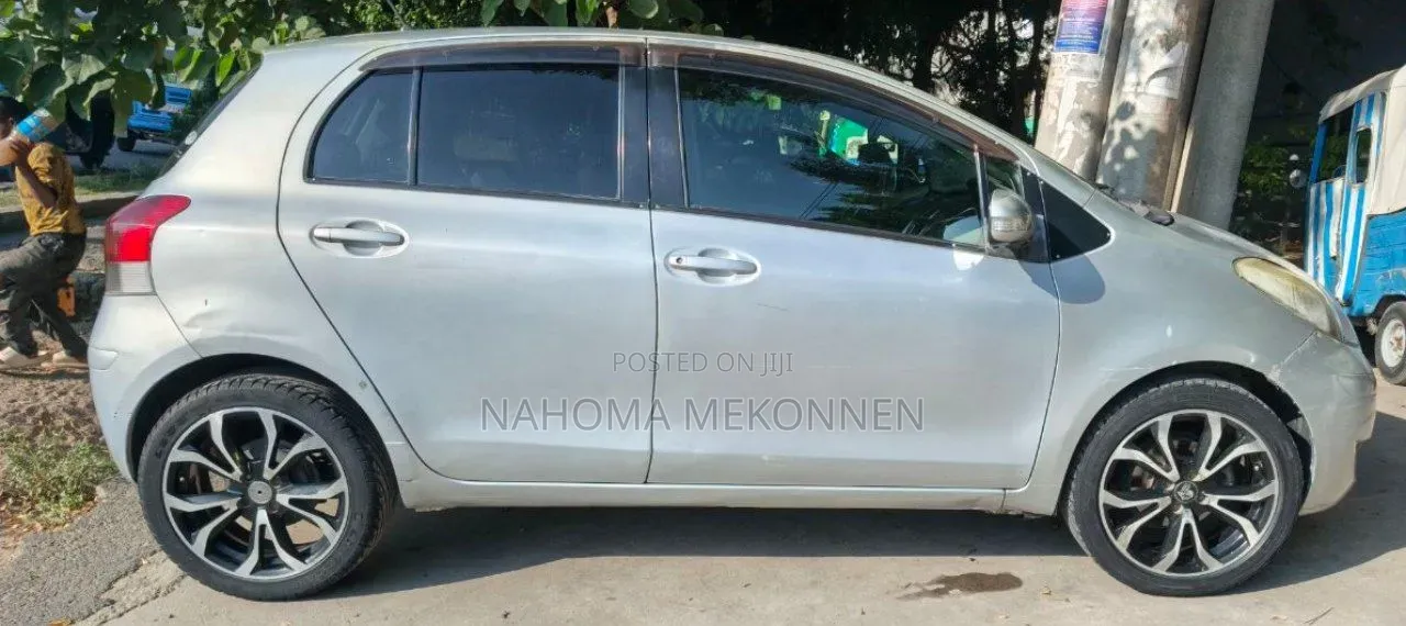 Toyota Yaris 2008 Silver