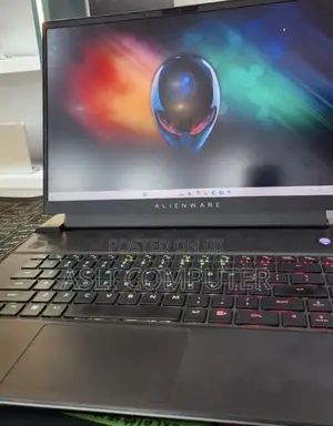 New Laptop Alienware M16 R1 16GB AMD Ryzen 9 SSD 1T
