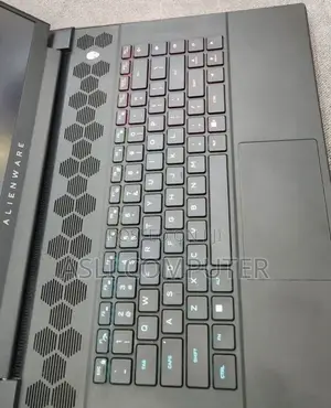 New Laptop Alienware M16 R1 16GB AMD Ryzen 9 SSD 1T