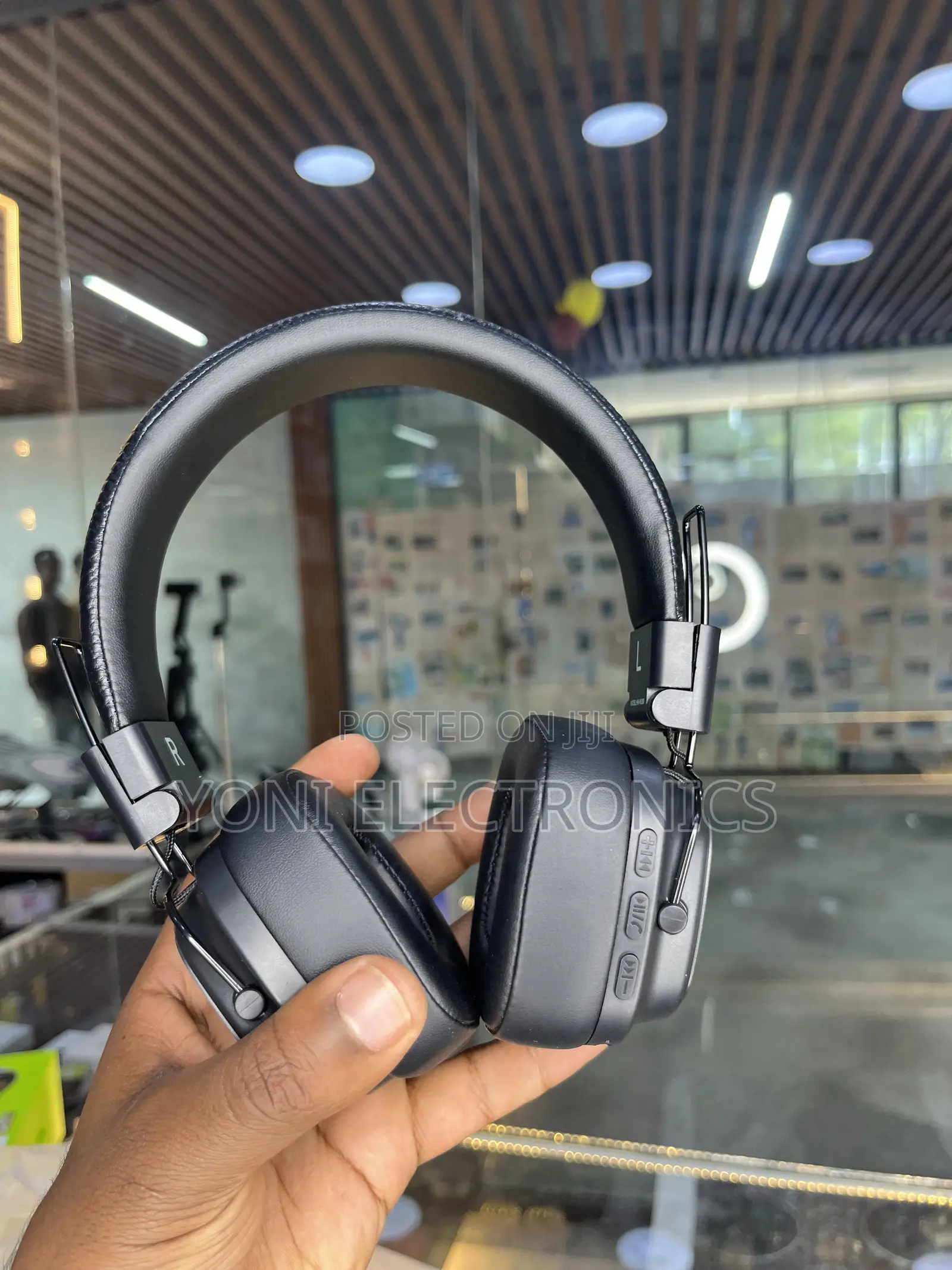 RUGGA'S Modern Hi-Fi Wireless Headphone
