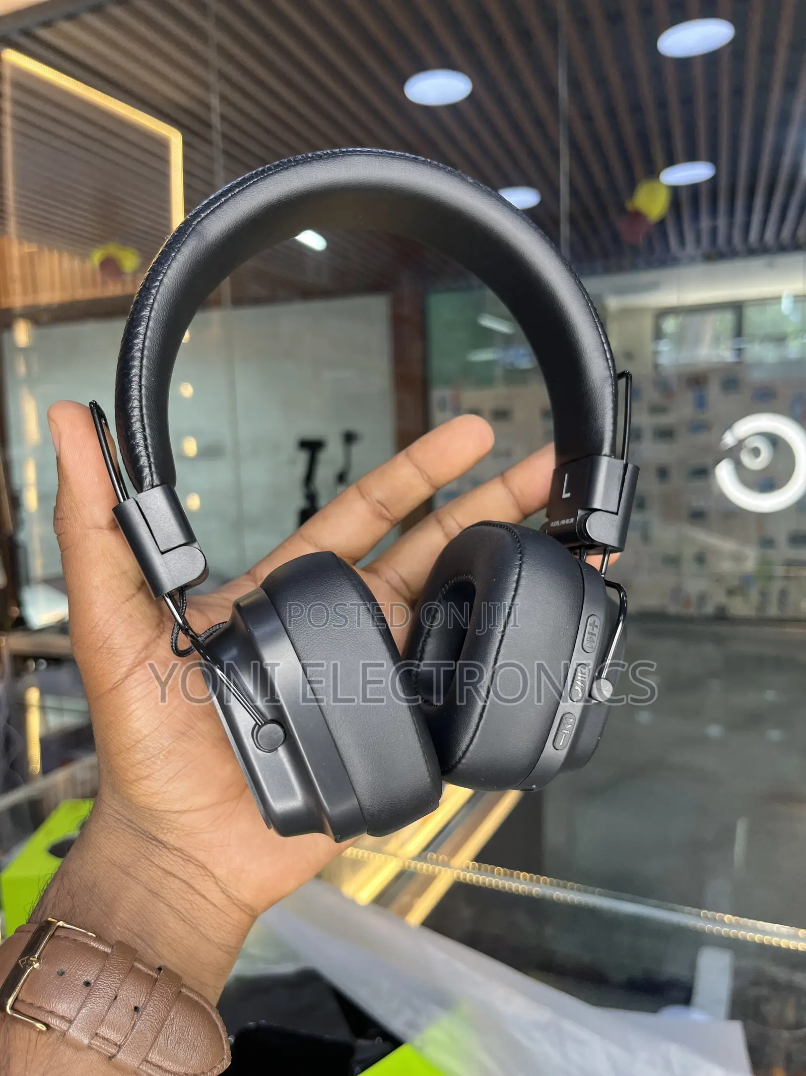 RUGGA'S Modern Hi-Fi Wireless Headphone