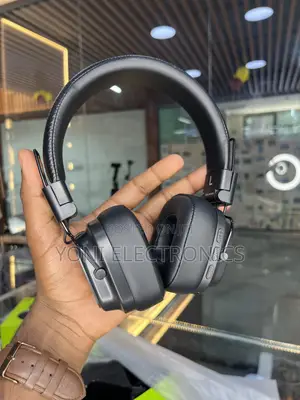 RUGGA'S Modern Hi-Fi Wireless Headphone