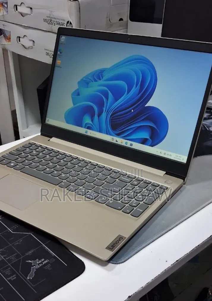 New Laptop Lenovo IdeaPad 1 8GB Intel Core i3 SSD 256GB