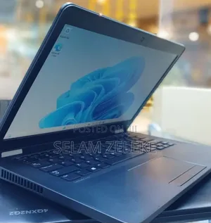 New Laptop Dell Latitude 14 E5470 4GB Intel Core i3 SSD 128GB