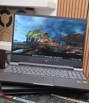 New Laptop HP Victus 16 8GB AMD Ryzen 7 SSD 512GB