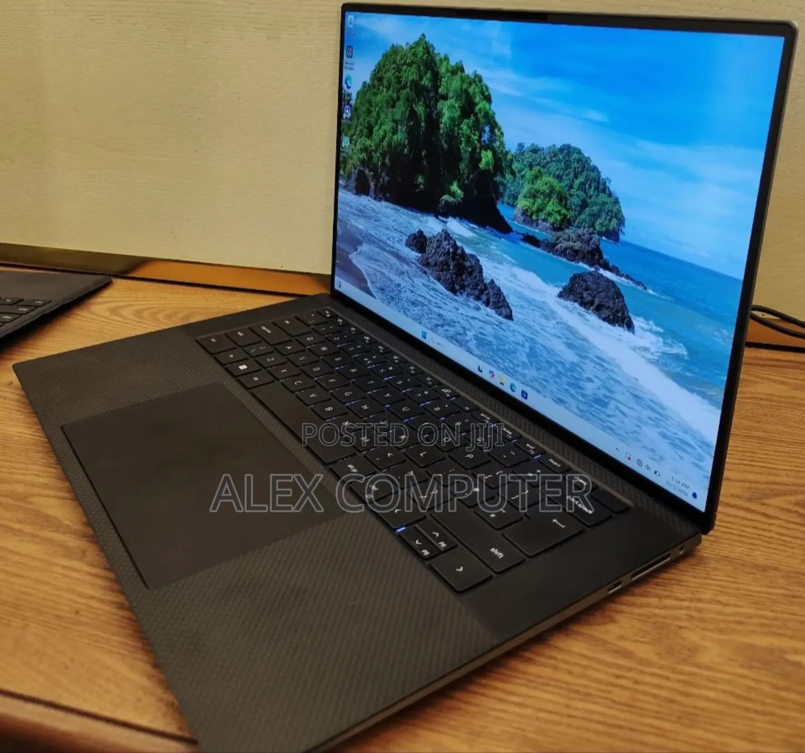 New Laptop Dell Precision 5570 16GB Intel Core i7 SSD 512GB