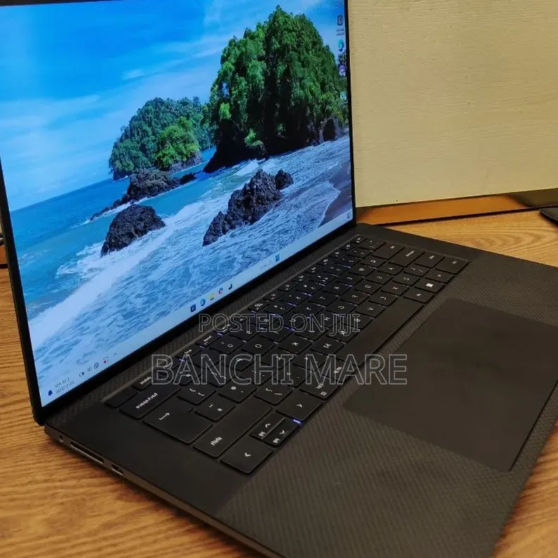 New Laptop Dell Precision 5570 16GB Intel Core i7 SSD 512GB