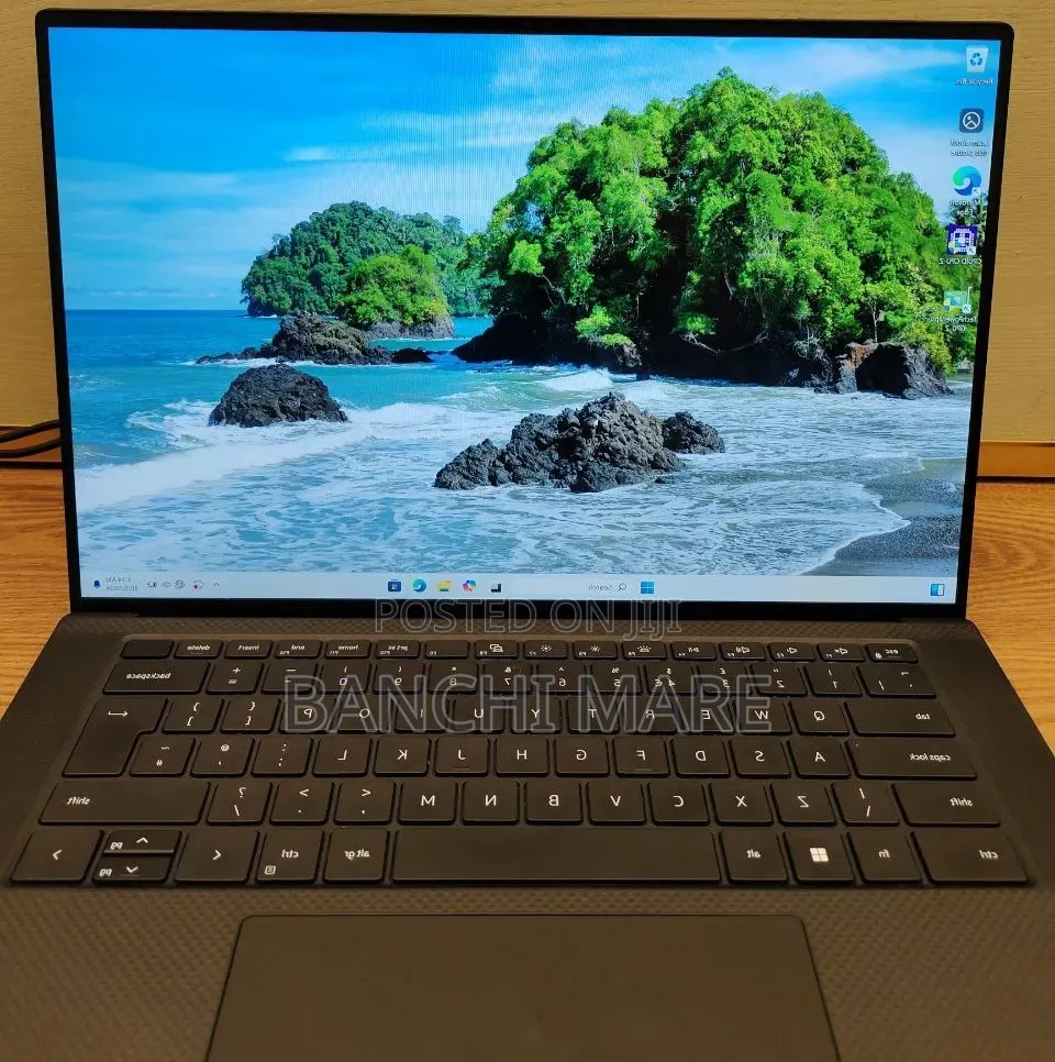 New Laptop Dell Precision 5570 16GB Intel Core i7 SSD 512GB