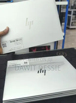 New Laptop HP EliteBook 830 G9 16GB Intel Core i5 SSD 512GB