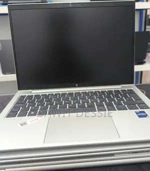 New Laptop HP EliteBook 830 G9 16GB Intel Core i5 SSD 512GB