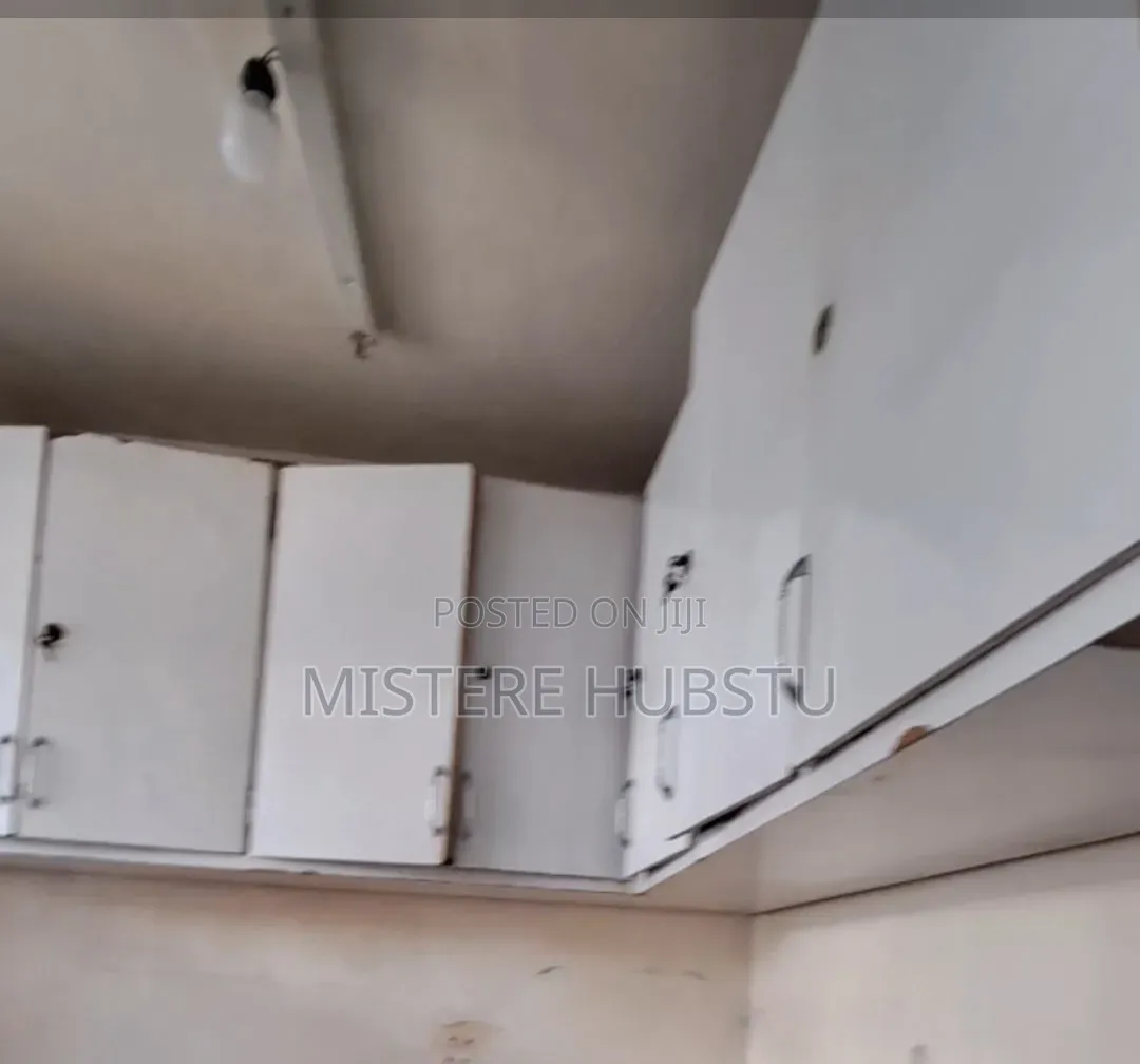 Kitchen Kabinet