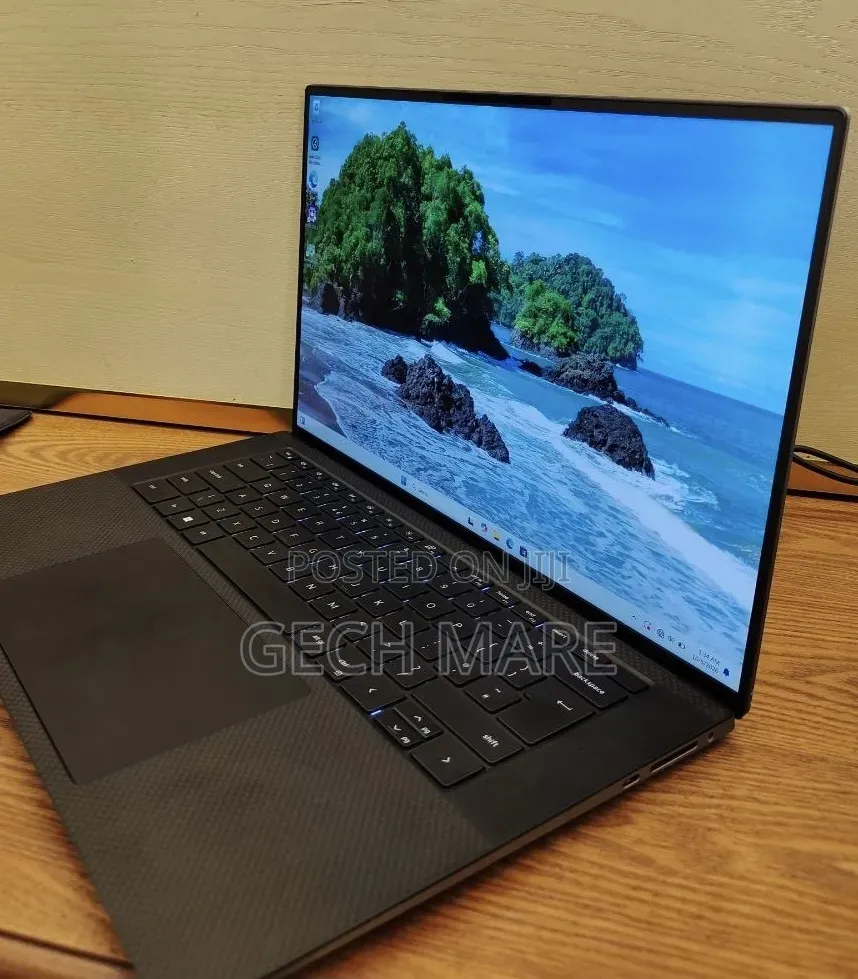 New Laptop Dell Precision 5540 16GB Intel Core i7 SSD 512GB