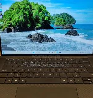 New Laptop Dell 16GB Intel Core i7 SSD 512GB