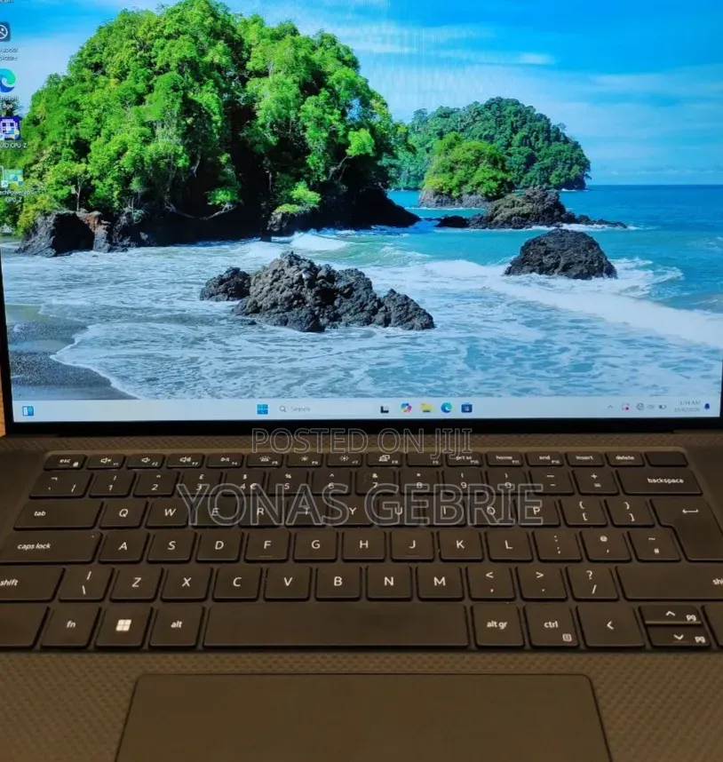 New Laptop Dell 16GB Intel Core i7 SSD 512GB