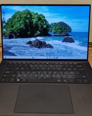 New Laptop Dell Precision 5570 16GB Intel Core i7 SSD 512GB