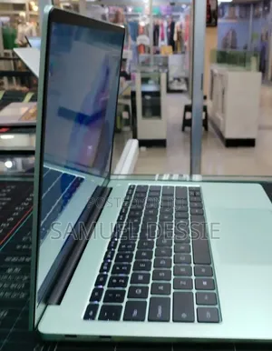 New Laptop 16GB Intel Core i5 SSD 512GB