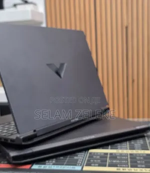New Laptop HP 8GB AMD Ryzen 5 SSD 512GB