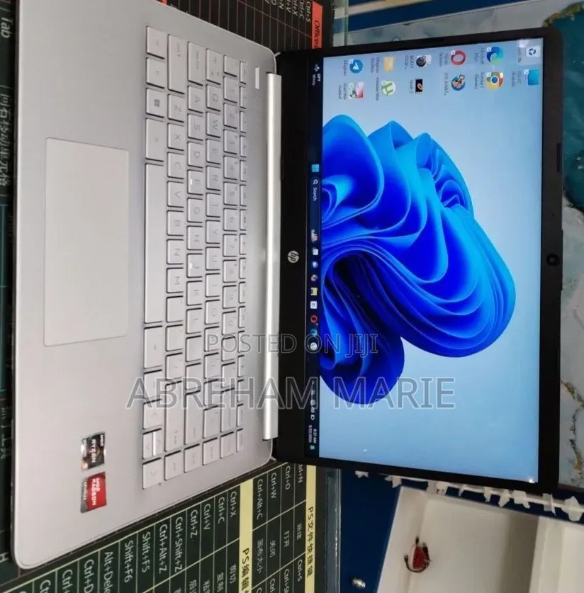 New Laptop HP Stream Notebook 8GB Intel Core i5 SSD 512GB