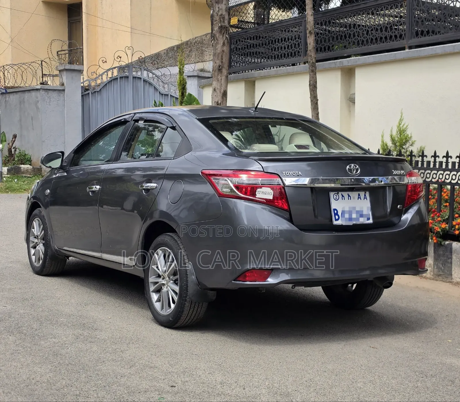 Toyota Yaris 2014 Gray