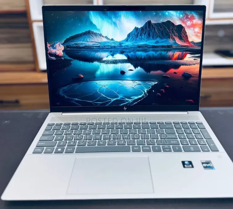 New Laptop HP Pavilion 15 16GB Intel Core i7 SSD 1T