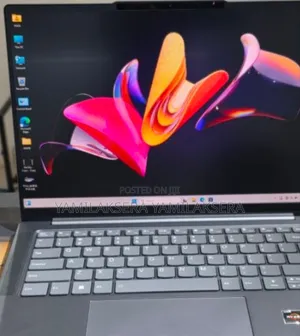 New Laptop Lenovo Yoga 7i 16GB AMD Ryzen 7 SSD 512GB