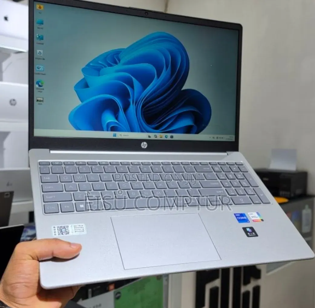 New Laptop HP Stream Notebook 16GB Intel Core i7 SSD 1T