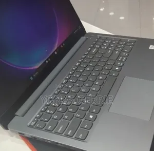 New Laptop Lenovo LOQ 15IRH8 16GB Intel Core i5 SSD 512GB