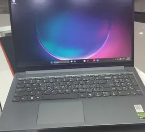 New Laptop Lenovo LOQ 15IRH8 16GB Intel Core i5 SSD 512GB