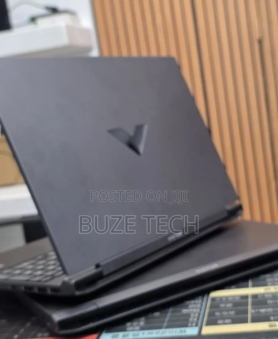 New Laptop HP Victus 15 8GB AMD Ryzen 5 SSD 512GB