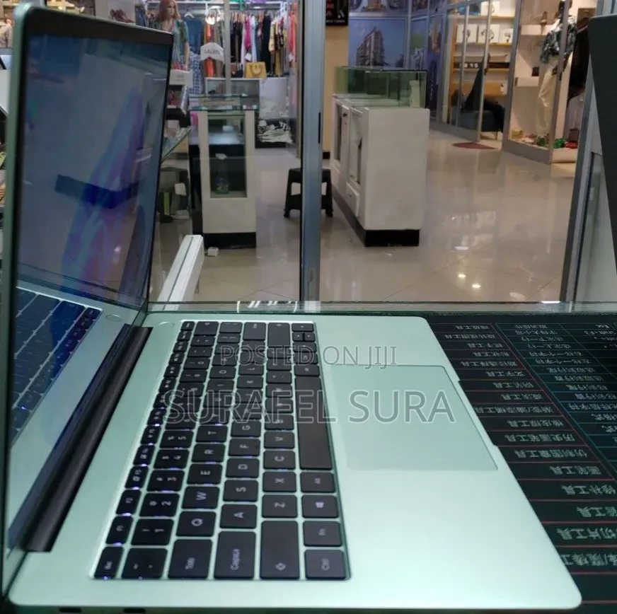 New Laptop 16GB Intel Core i5 SSD 512GB