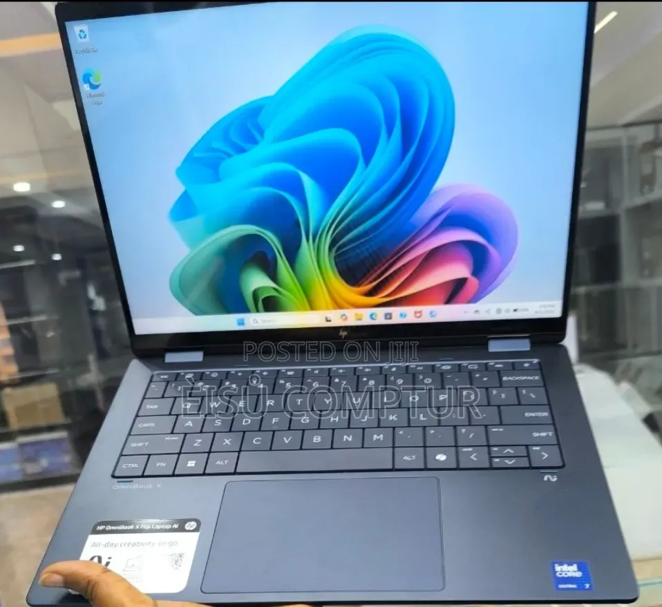 New Laptop HP OmniBook X Flip 14" 16GB Intel Core Ultra 7 SSD 1T