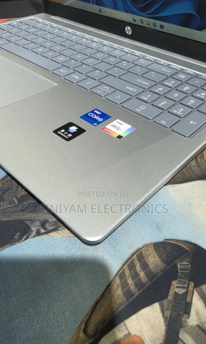 New Laptop HP Stream Notebook 16GB Intel Core i7 SSD 1T