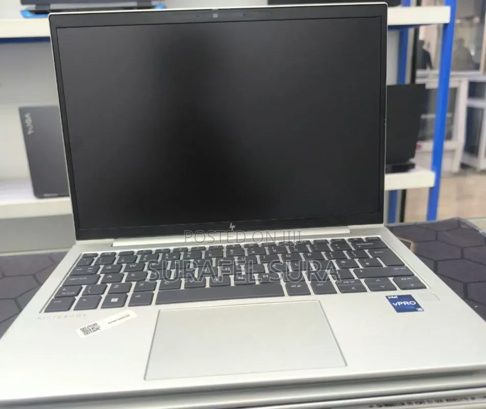 New Laptop HP EliteBook 830 G9 16GB Intel Core i5 SSD 512GB