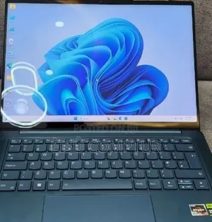 New Laptop Lenovo Legion Pro 7 16GB AMD Ryzen 7 SSD 512GB