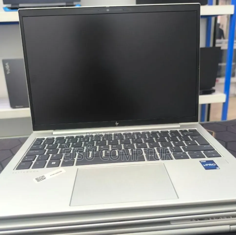 New Laptop HP EliteBook 830 G9 16GB Intel Core i5 SSD 512GB