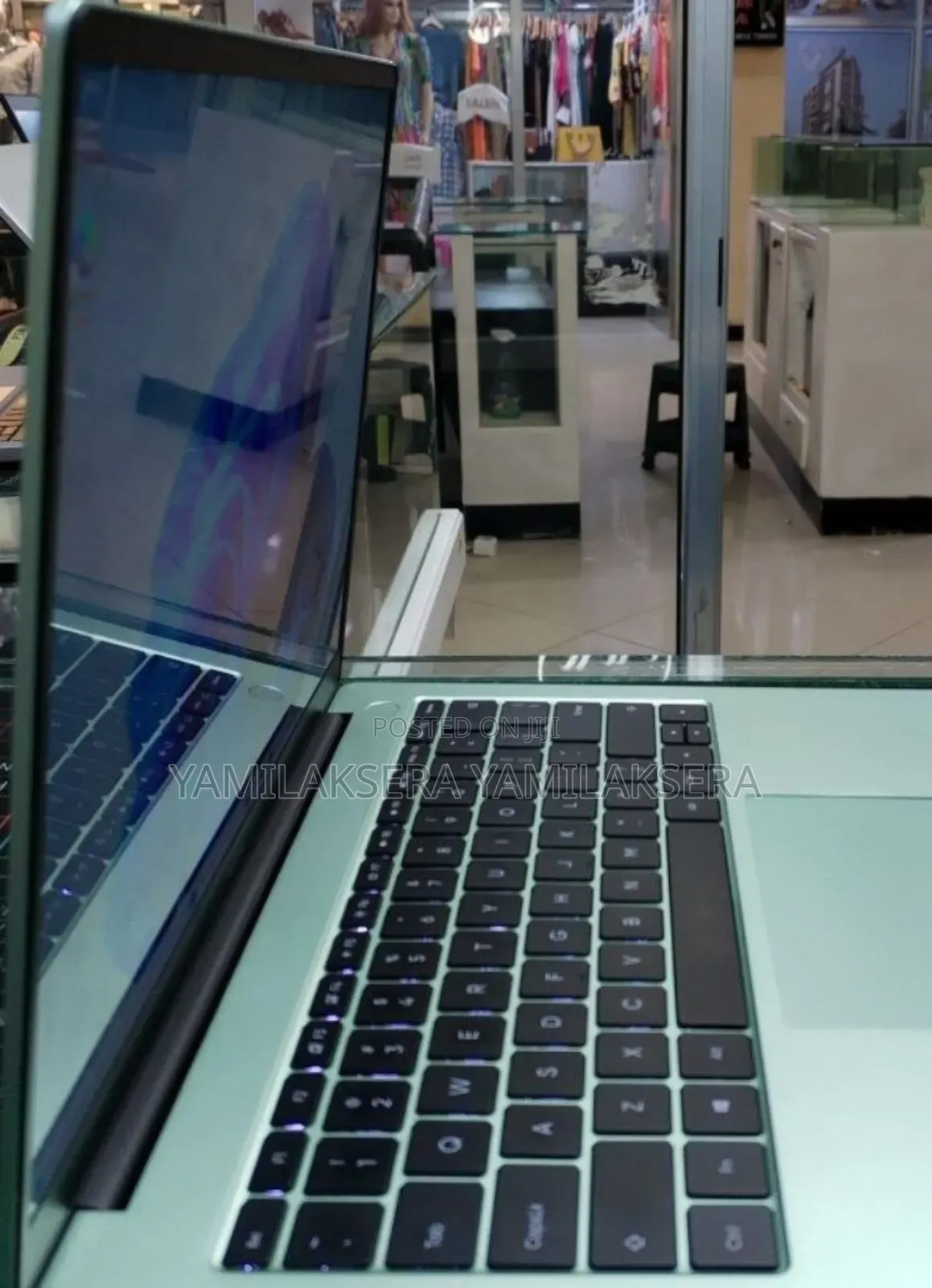 New Laptop 16GB Intel Core i5 SSD 512GB