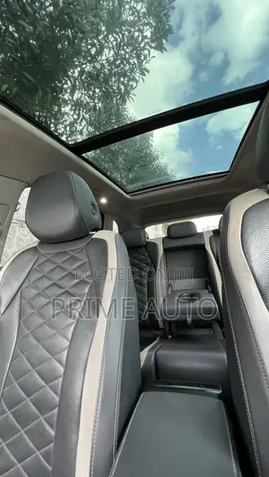 Volkswagen ID.6 2023 Blue