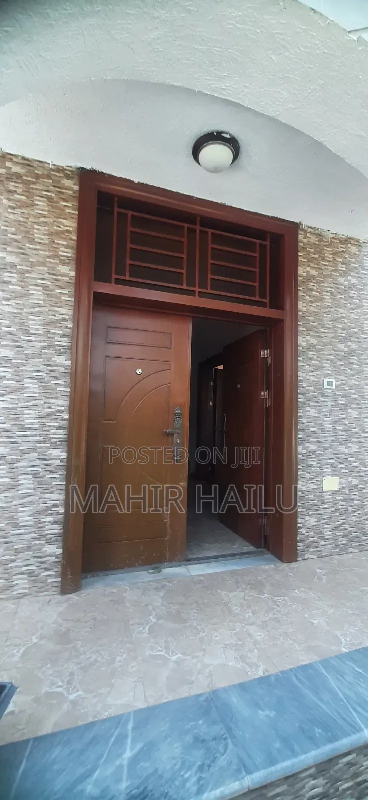 5bdrm House in Real, Bole for rent