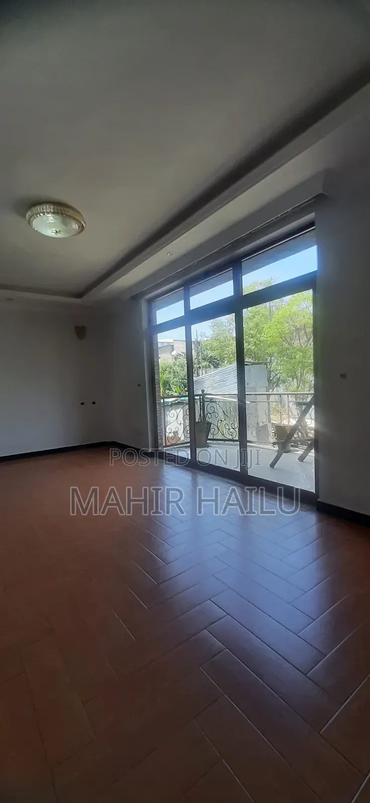5bdrm House in Real, Bole for rent
