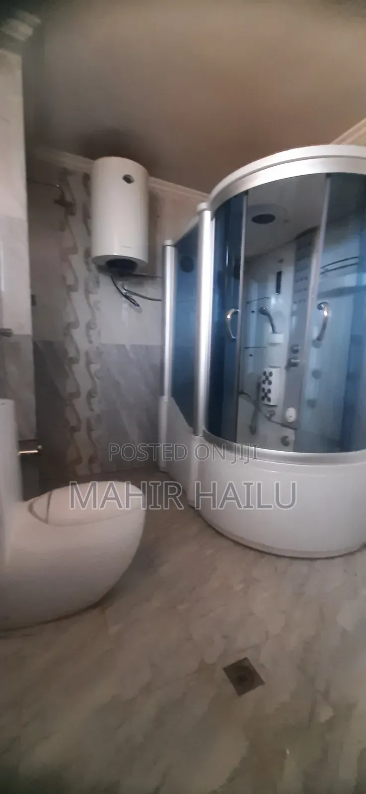 5bdrm House in Real, Bole for rent
