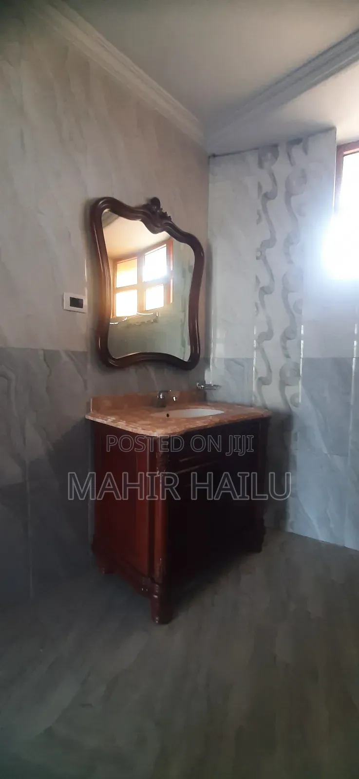 5bdrm House in Real, Bole for rent