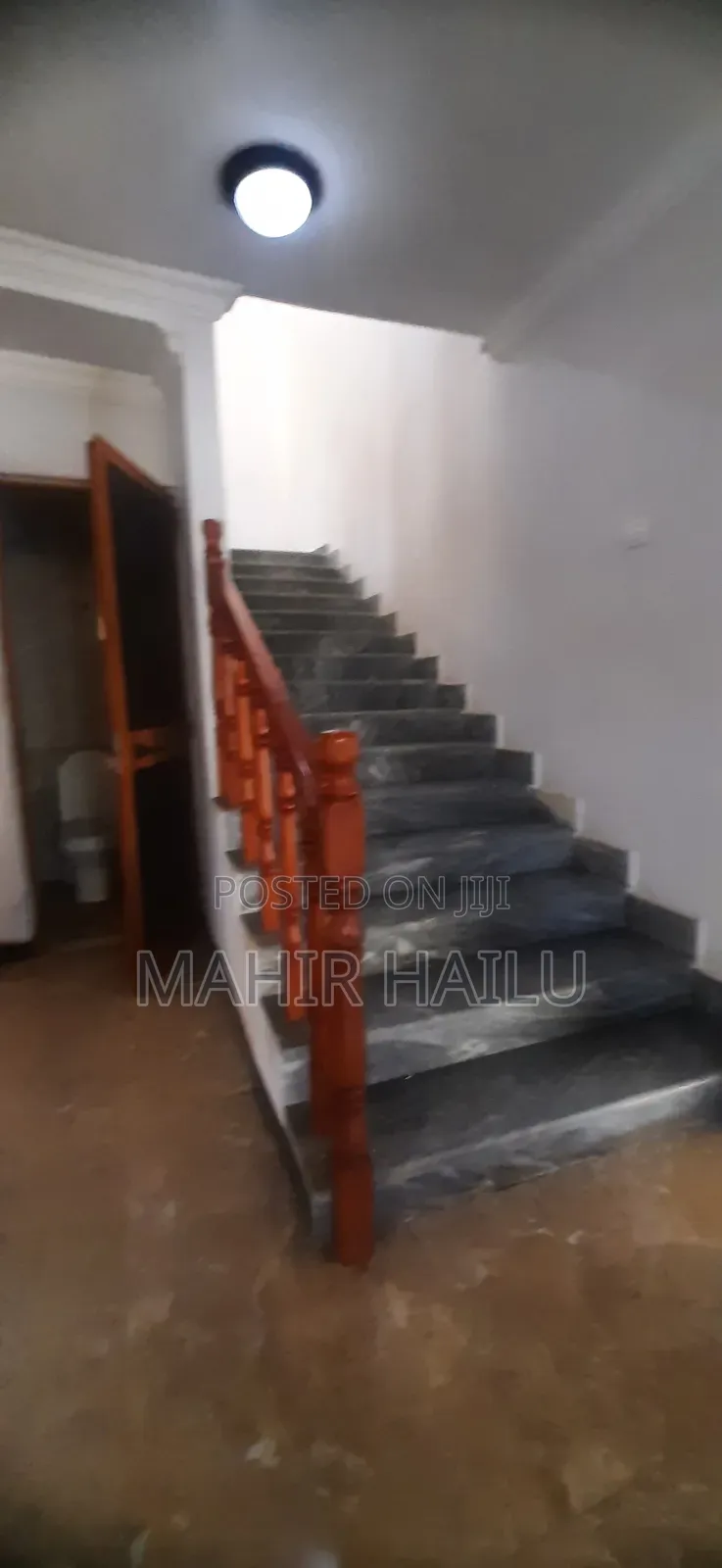 5bdrm House in Real, Bole for rent